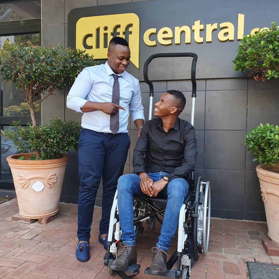 Ernest interviewing a user